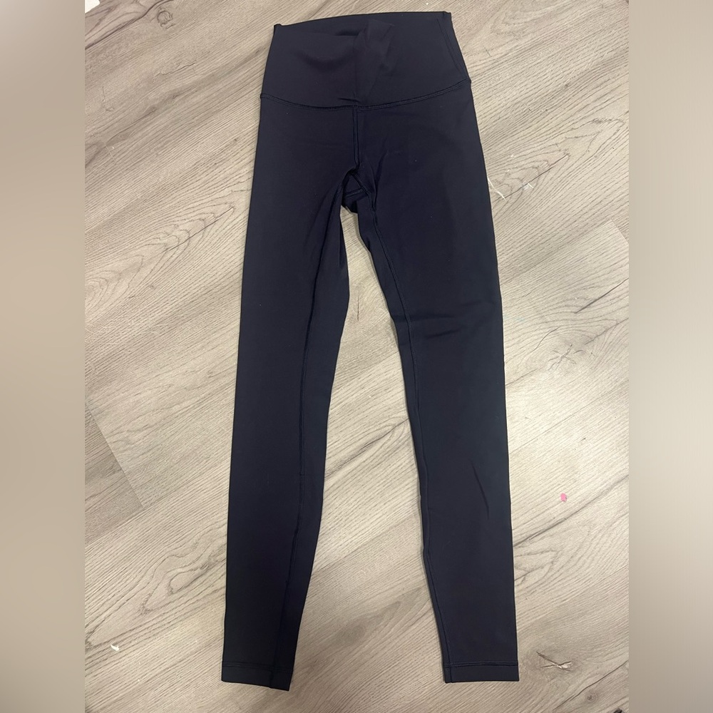 Lululemon navy leggings size 4